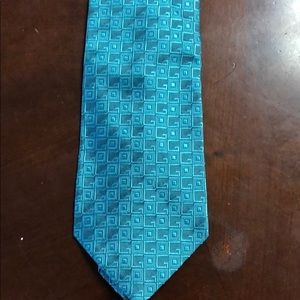 Gucci meant tie 100%silk